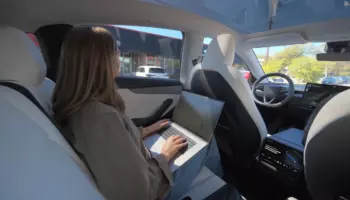 Запуск сервиса роботакси Tesla: Даллас и Хьюстон