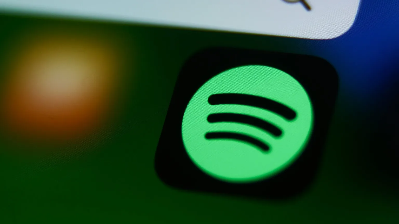 Spotify и UMG