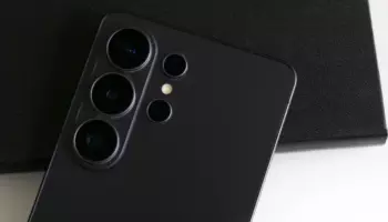 экраны некоторых Galaxy S26 Ultra становятся красными