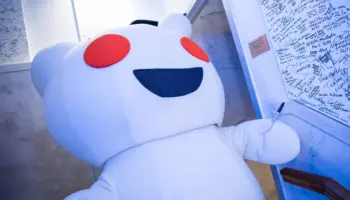 Reddit очень недоволен обзорами ИИ от