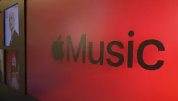 Обязательная маркировка ИИ-контента в Apple Music