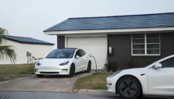 Солнечная крыша Tesla вышла из строя