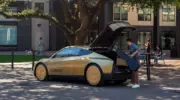 Tesla начинает предлагать поездки на роботакси Cybercab