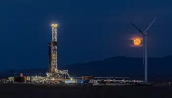 Усовершенствованные геотермальные электростанции