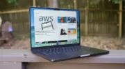 Apple планирует выпустить MacBook и iPad Mini